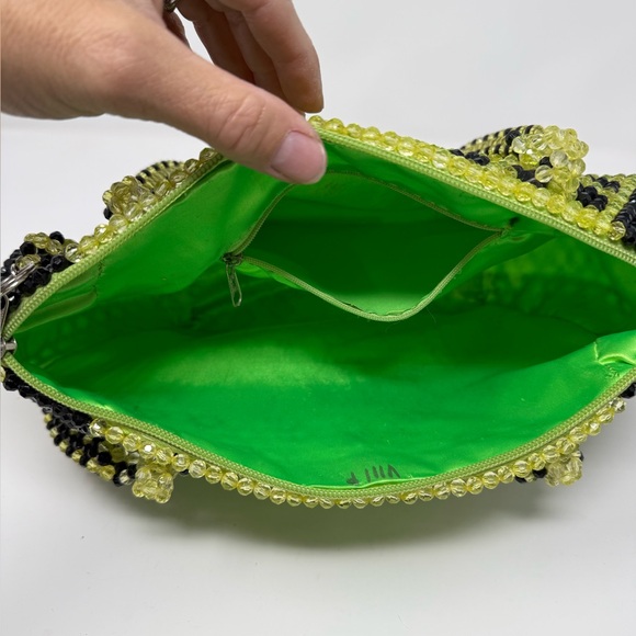 Green and Black Beaded Handbag (4at) - Picture 5 of 11